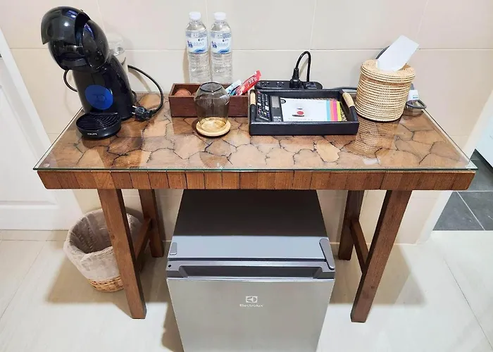 Lo-ha Guest House, Contactless Check-in Hostel *