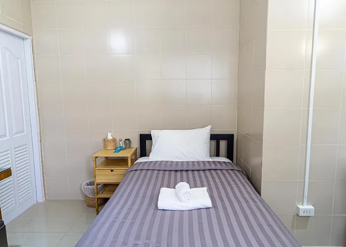 Lo-ha Guest House, Contactless Check-in Hostel *
