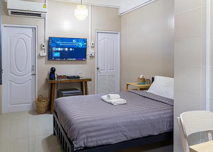 Lo-ha Guest House, Contactless Check-in Hostel