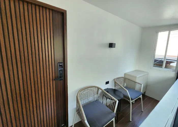 Lo-ha Guest House, Contactless Check-in Hostel