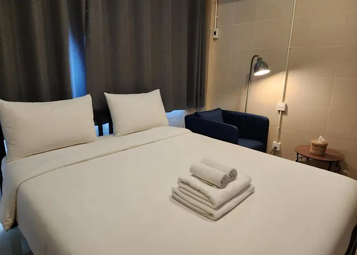 Lo-ha Guest House, Contactless Check-in Hostel Bangkok