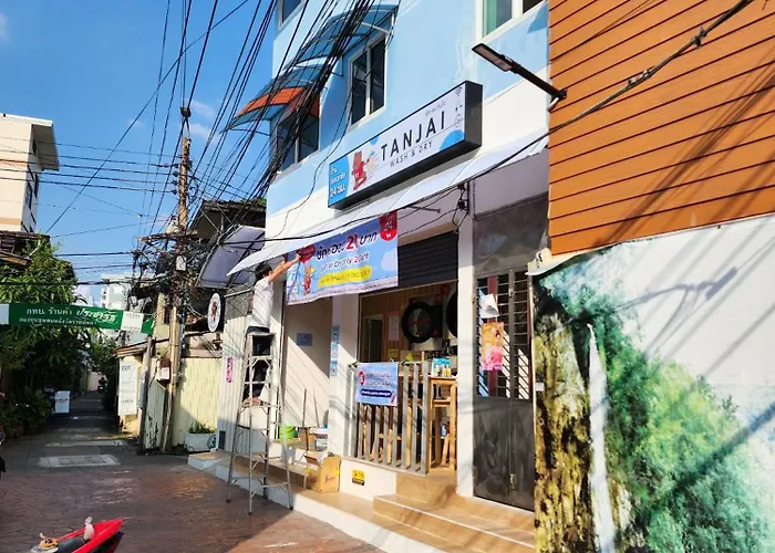 Lo-ha Guest House, Contactless Check-in Hostel Bangkok