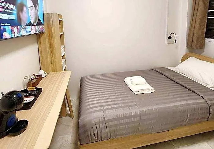 Lo-ha Guest House, Contactless Check-in Bangkok